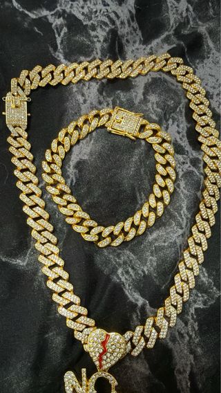 Cadena No Love Corazón Roto Oro