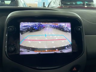 Toyota Aygo 1.0 70 x-play