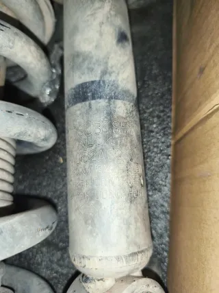 Suspensión de origen Montero V80 corto 3.2DID