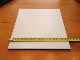 Lote 37 Baldosas blancas 20x20