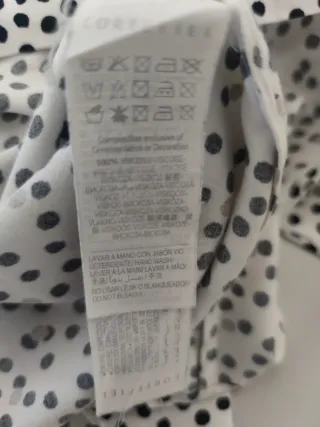Blusa Cortefiel lunares talla L