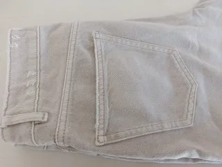 Pantalón beige