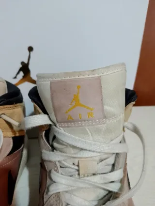 Nike Air Jordan 1 Mid Beige/Rosa Tg 40