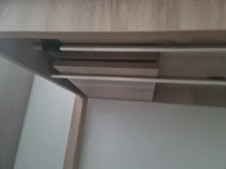 Mesa de comedor de madera