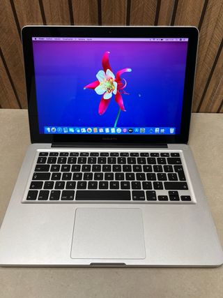 MacBook Pro i5 8GB RAM 500GB