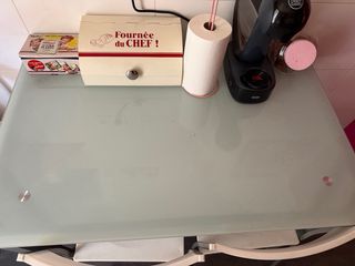 Mesa cristal y metal con 3 sillas