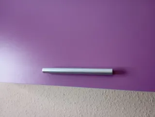 Mueble y mesita de noche de habitación