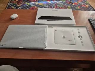 Galaxy Tab S11 Ultra Gris Sin Abrir. Me costo 1200