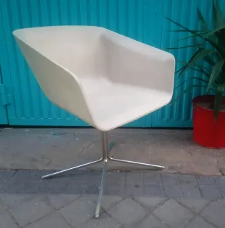 Silla de diseño SPACE AGE