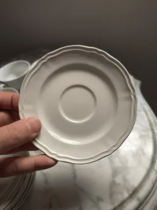 6 Tazas de café y 7 Platillos Porcelana