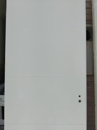 Puertas blancas de madera para interior