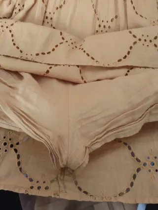 Vestido encaje mostaza talla M