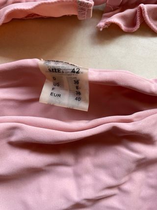 Bikini rosa con volantes talla M