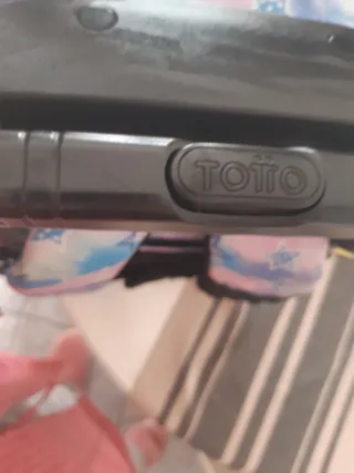 Mochila con ruedas y estrellas