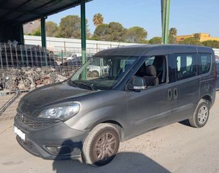 Fiat 463993 puerta delantera doblo ii cargo (263)