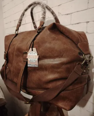 Borsone in pelle nuovo color cuoio