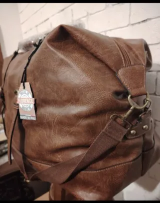 Borsone in pelle nuovo color cuoio