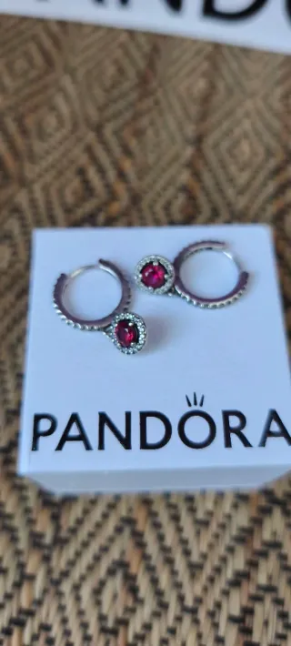 Pendientes Originales Pandora de Aro Timeless.
