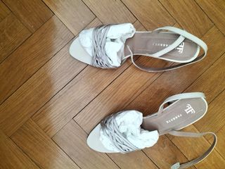 Sandalias Farruxt Piel Beige