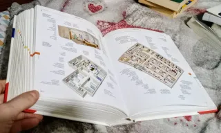 Visual Five-Language Dictionary: English-French...