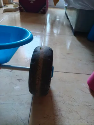 Triciclo infantil 2-4 años