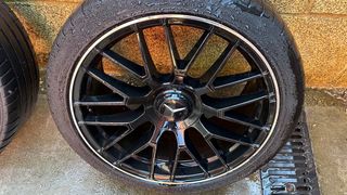 Llantas Mercedes C63 AMG