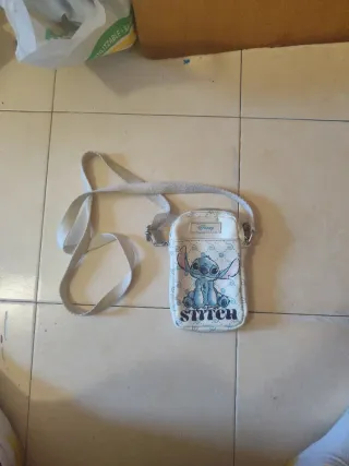 Bolso móvil Stitch Disney blanco azul