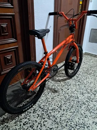 Gt bikes bmx Orange 20"