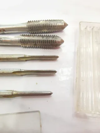 Pack de Machos de Roscar HSS y SKF Varias Medidas