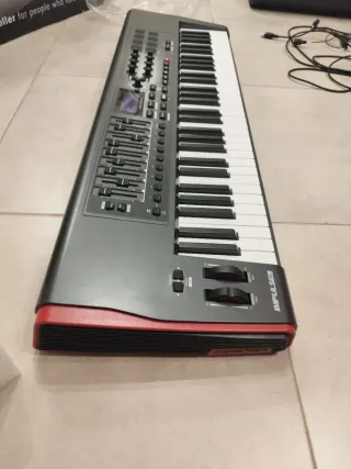 Novation Impulse 61 Teclas Controlador