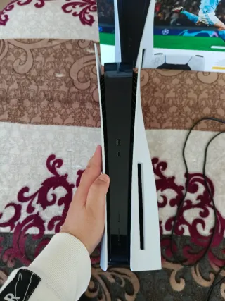 Consola PS5 Sony Blanca + Mando Camuflaje