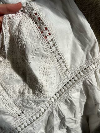 Vestido blanco de verano con encaje