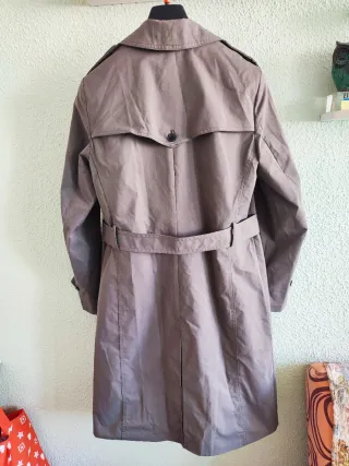 Gabardina verde nueva