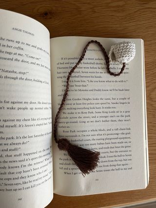 Marcador de libro taza café crochet