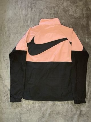 Chaqueta Nike Paris Negra y Rosa