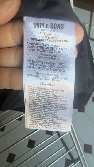 Cazadora Negra de Temporada