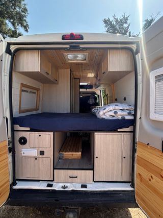 Increible furgoneta camperizada