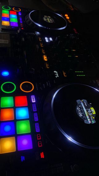 Controlador DJ Pioneer DDJ-1000- Rekordbox+Maleta
