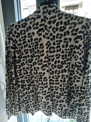 Chaqueta animal print