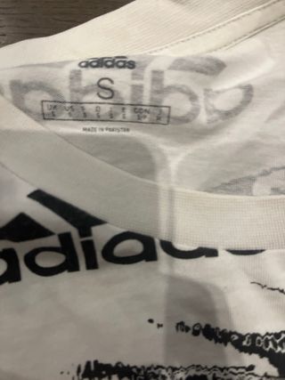 Camiseta Adidas Blanca Estampada