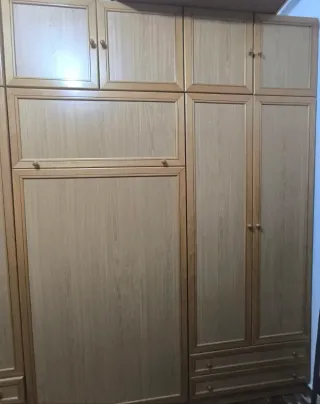 Cama abatible madera con armarios,venta urgente!!!