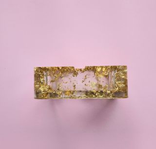 Bandeja artesanal con pan de oro