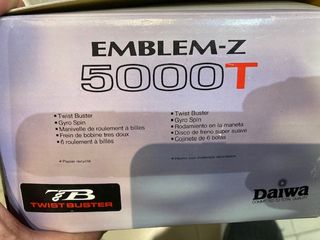 Carrete Daiwa Emblem Z 5000T + 3 bobinas