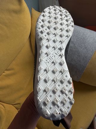 Botas Fútbol Kipsta Agility 100 y medias altas