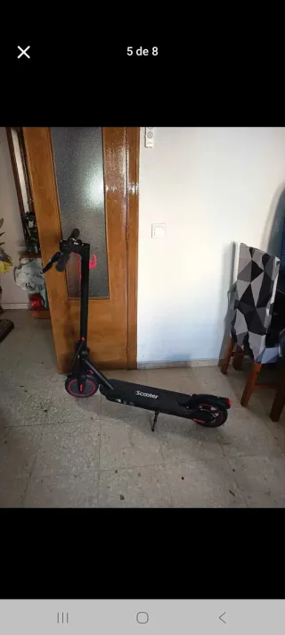 Patinete eléctrico Scooter negro y rojo