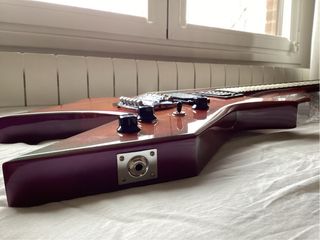 BC RICH WARLOCK 1983 CON TREMOLO KAHLER (2015)