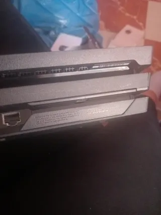 PS4 Pro + Mando Azul