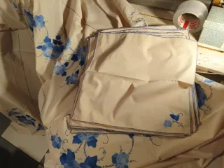 Mantel y servilletas Vintage para 12 comensales ñ