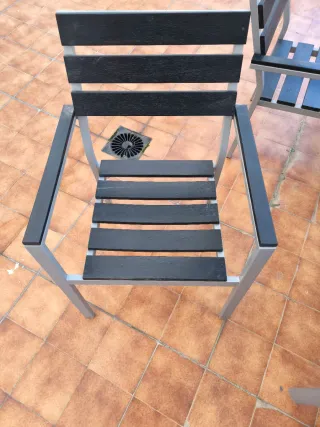 Mesa terraza cristal y 6 sillas madera