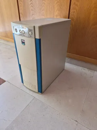 PC Pentium MMX 166MHz Intel